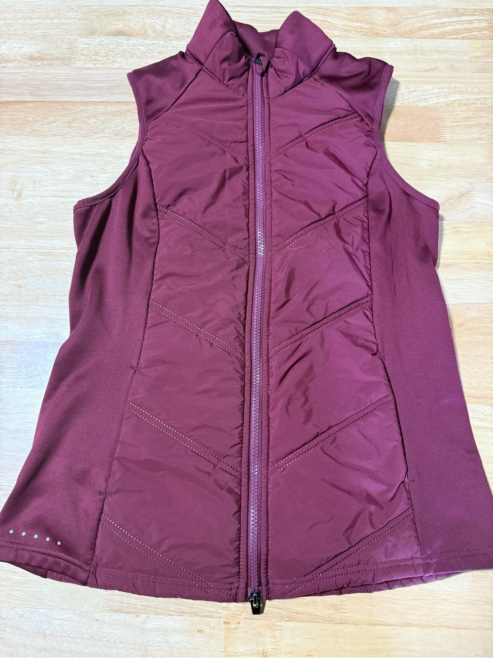 Avia Women’s Quilted Puffer Vest Burgundy Merlot Full Zip Size Small